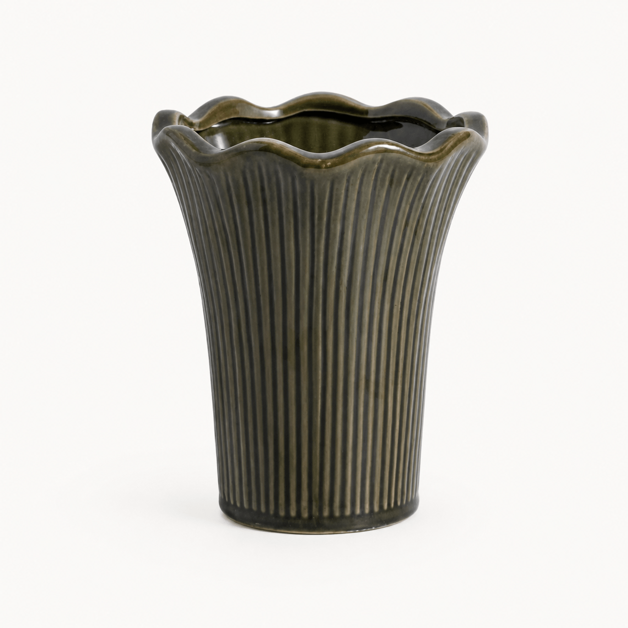 Charcoal Wave Vase – New Vision ceramic vase collection