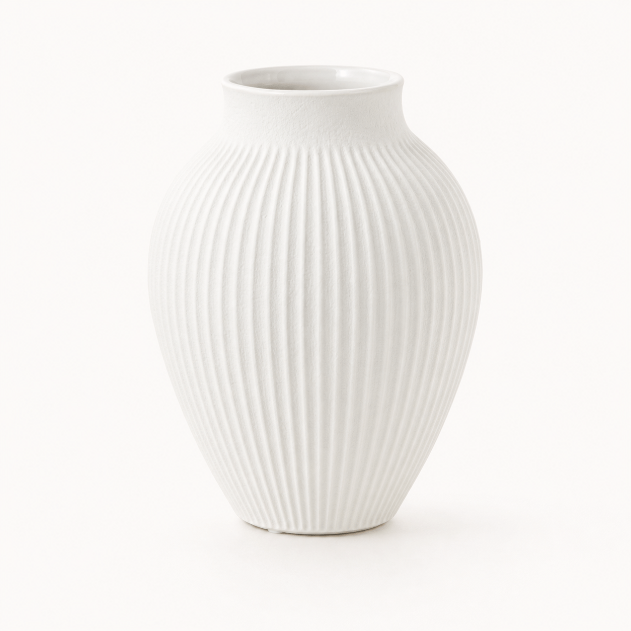 Fine Ribbed White Vase – New Vision ceramic vase collection