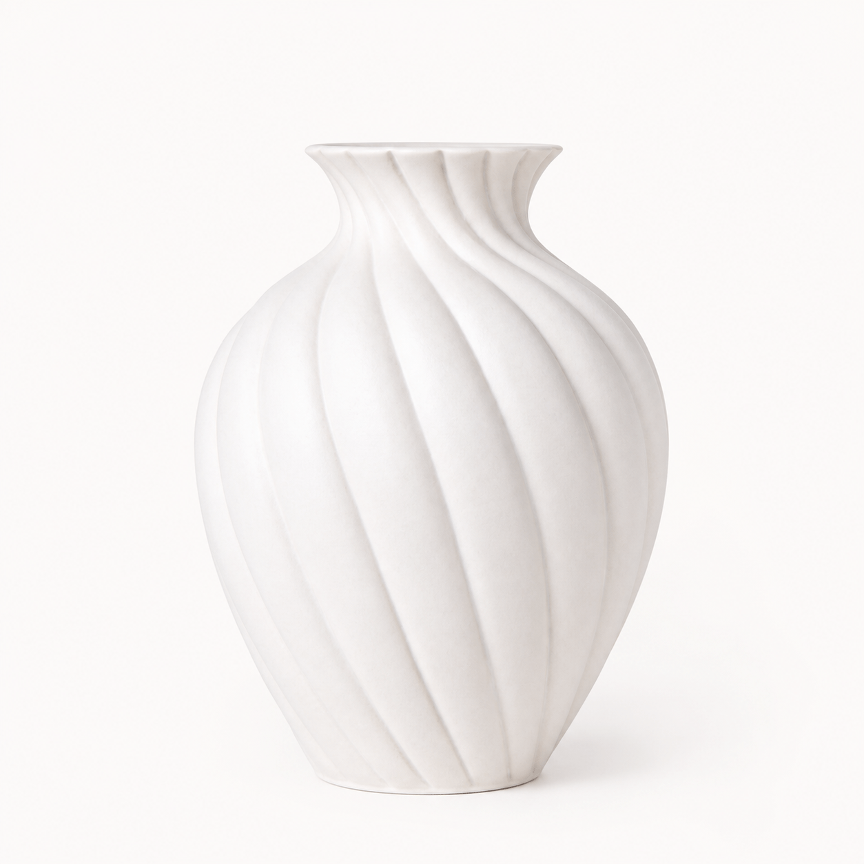 Twisted White Vase – New Vision ceramic vase collection