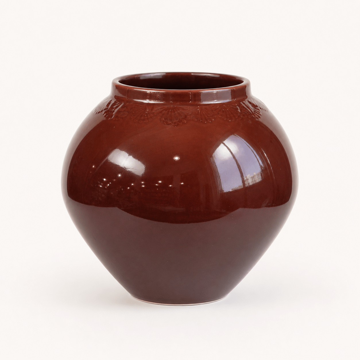 Burgundy Globe Vase – New Vision ceramic vase collection