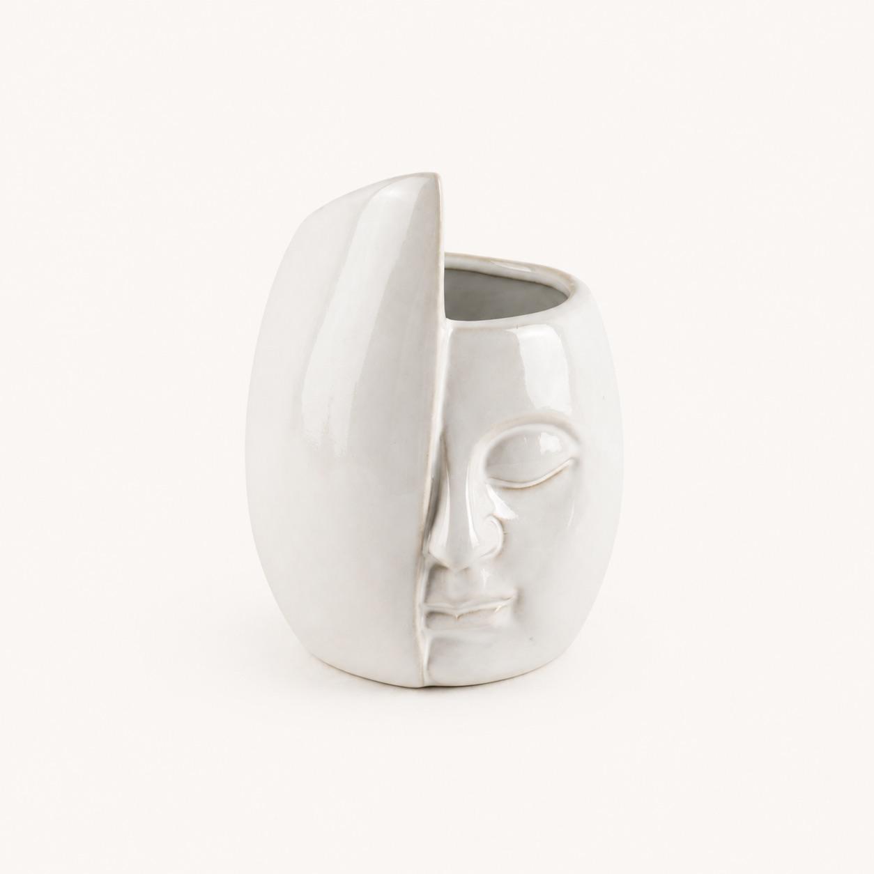 Planter & vase 13